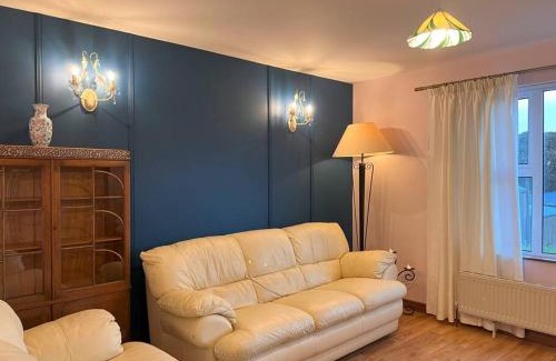 Buncrana House | LILY'S LODGE - Beautiful Central Buncrana Home