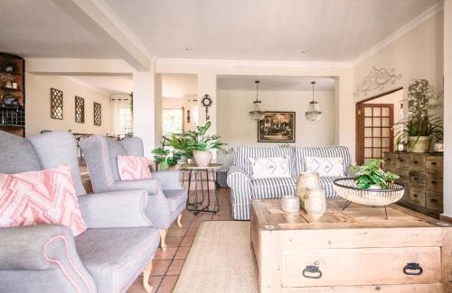 Moreleta Park House | LilyRose Bed & Breakfast