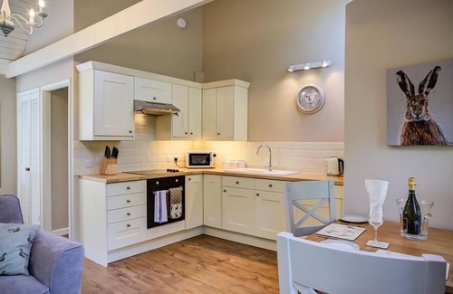 Burford Cottage | LIME TREE, romantic, character holiday cottage in Burford