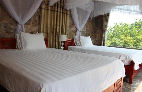 Hoa Lu House | Limestone View Homestay