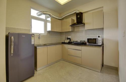 Sushant Lok Apartment | Limewood stay 1BHK Apartments Near Huda Metro And Fortis Hospital