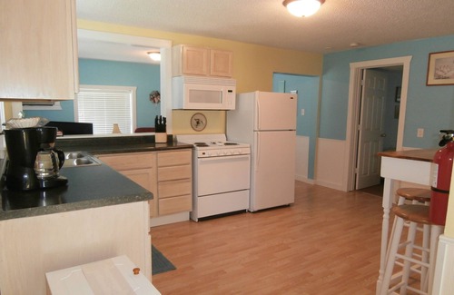 Frazee House | Limited availability, book today!