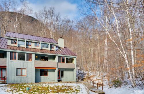 Lincoln Apartment | Lincoln Condo with Balcony and View Less Than 2 Mi to Loon Mtn