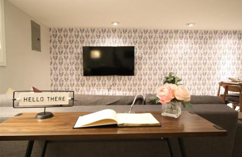Northeast Apartment | Lincoln Park Place Capitol Hill with Parking
