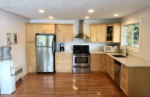 Shawnigan Lake House | Lincoln’s Lakehouse