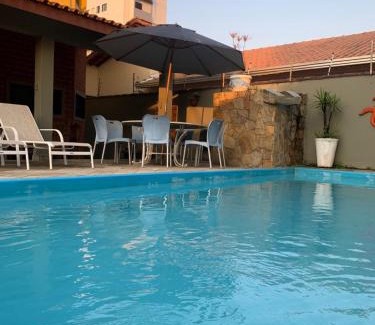 Mongagua House | Lindo Sobrado Amarelo -próximo a praia