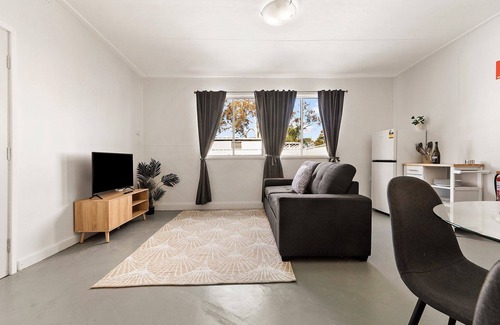 Cessnock Apartment | Lindsay Lodge in the Hunter Valley
