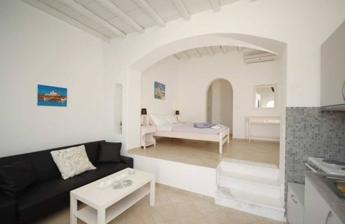 Paradise House | Lino Apartments