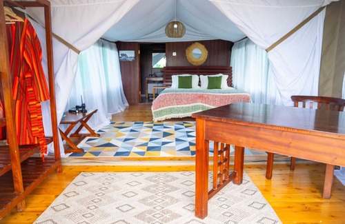 Talek Cabin | Lion's Cradle by Hidden Retreats