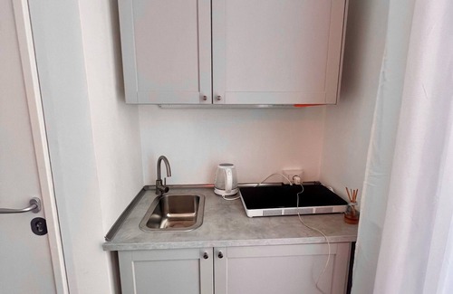 Santa Lucia Apartment | Lion Suite a Chic 1-bedroom apartment with WiFi, AC in enchanting Napoli.