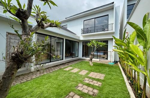 Amed Villa | Lipah Beach Private Villas