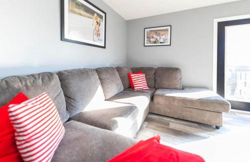 Bloomington Apartment | Little 500 Quarters
