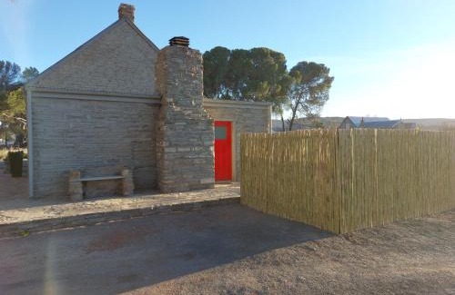 Sutherland House | Little Artist Cottage