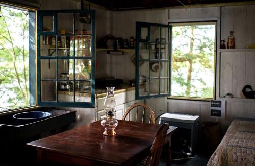 Gardiner House | Little Diamond Island - on Private Island