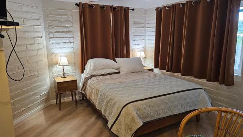 Carmel Valley Hotel | Little European Lodge