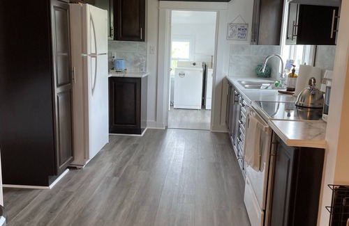 Terra Nova Cabin | Little House on the Bay on the Conception Bay