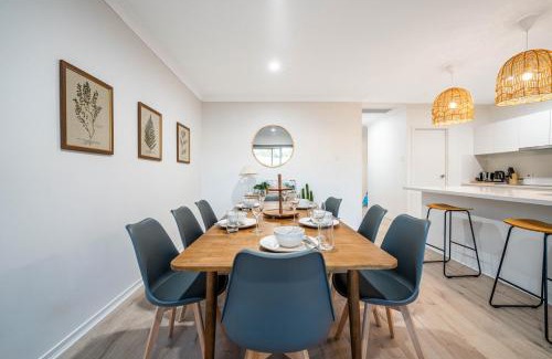 Ripley House | Little Hampton Retreat - Spacious 4 Bedroom 2 Bathroom House w Pool in Ripley