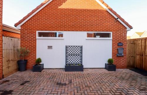 Frinton-on-Sea House | Little Haven