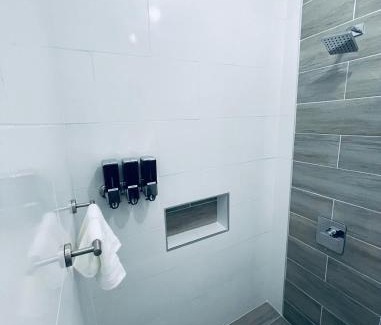West Gate Hills Apartment | Little-Hideaway, Montego Bay