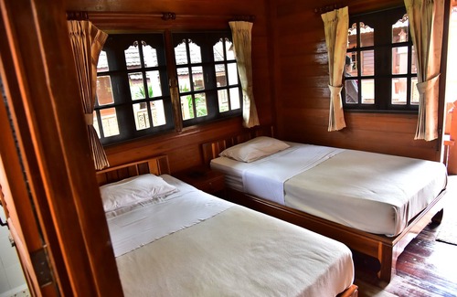 Kui Buri Hotel | Little Home Beach
