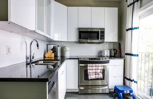 Bickford Park Apartment | Little Italy Modern Masterpiece