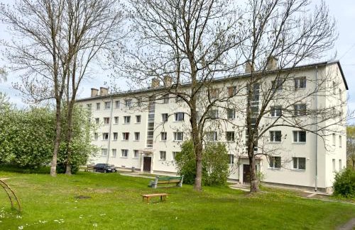 Narva Apartment | LITTLE LONDON boutique apartment with Netflix, top location in Old Town
