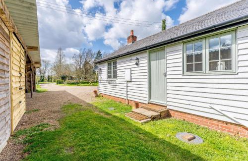Tonbridge House | Little Melrose