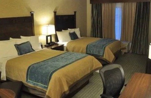 New Town Hotel | Little Missouri Inn & Suites New Town