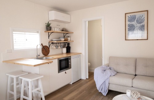 Lake Cathie Cabin | Little Palm Cabins