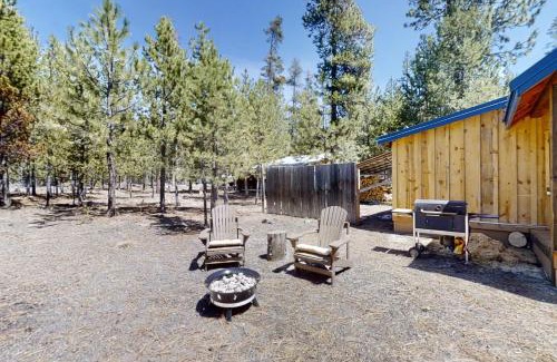 Crescent House | Little Pine Cabin at Big Pine Retreat