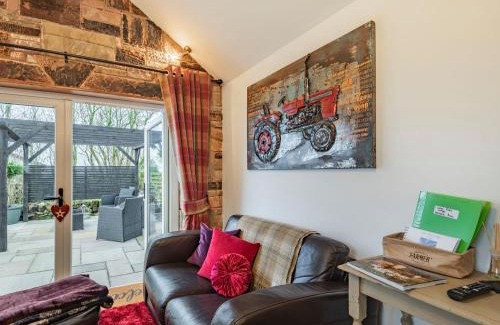 Tunstall House | Little Pines Lodge