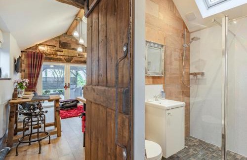 Tunstall House | Little Pines Lodge