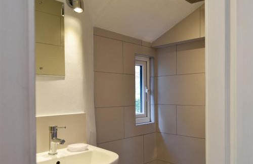 Addingham House | Little Plumtree