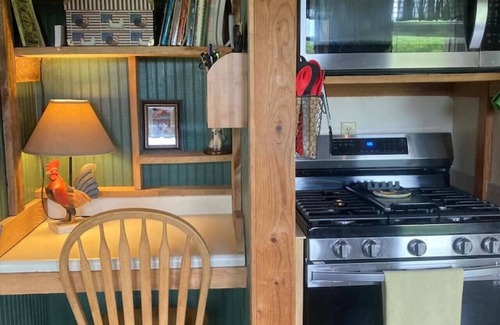 Mouth of Wilson Apartment | Little Private Cabin-Near Grayson Highlands