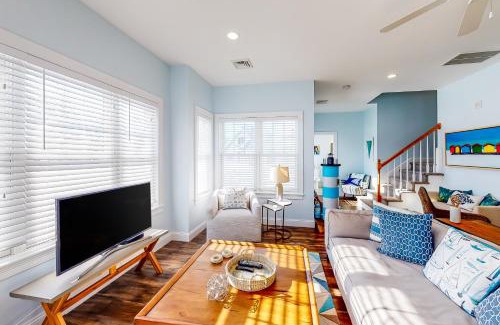 Arundel House | Little River Memories