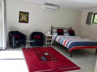Bovell Bed & Breakfast | Little Shangri-La