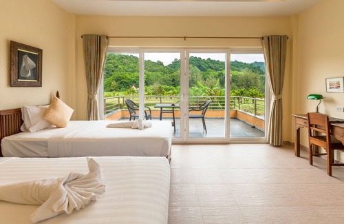Klong Son Hotel | Little Sunshine Boutique Beach Resort & Spa