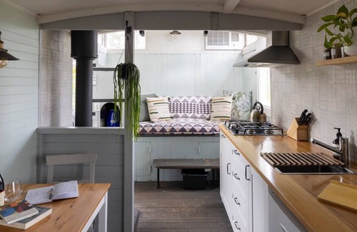 Drummond North Apartment | Little Vine Caboose at Zig Zag Winery