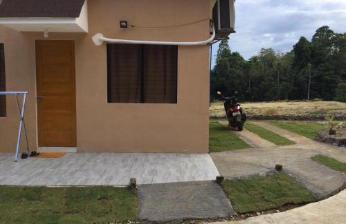 Dipolog Apartment | Little White House near Royal Farm Resort