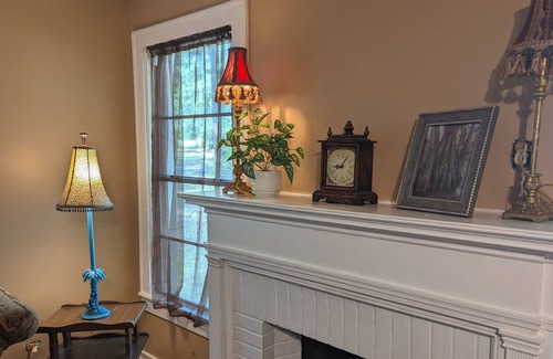 Springhill House | Little White House on Dennis Street
