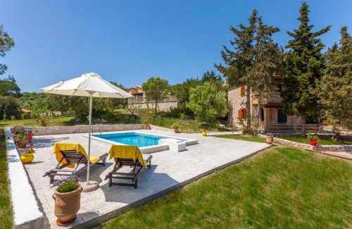 Vasilikos House | Liuba Houses