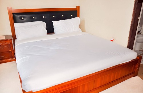 Kibuye Hotel | Livalana Hotel