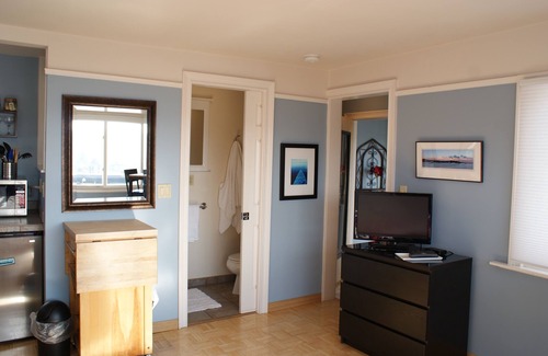 Noe Valley Apartment | Live High Above San Francisco in Noe Valley! Rooftop Sunroom