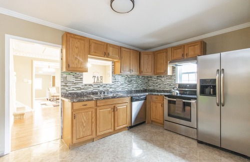 Colmar House | Live like a local in chic 3BR/2BA renovated home🏡