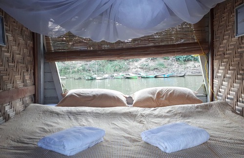 Mandalay Boat Rental | Living Irrawaddy Dolphin Project