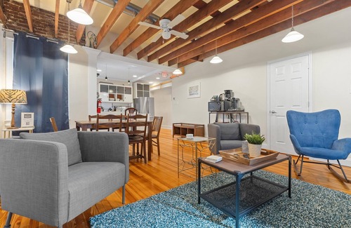 Southeast Bed & Breakfast | Living on The Edge of Capitol Hill, METRO subway
