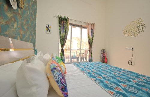 Satara Ski Chalet | ll EMPYREAN STAY 30ML CHALET KAS ll