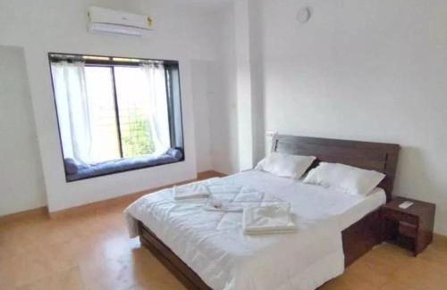 Malavli Villa | ll EMPYREAN STAY ll MARIGOLD VILLA ll 3BHK ll AC ll PRIVATE POOL ll