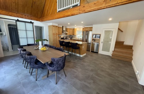 North Port Cottage | Llama Llama Cozy Cottage