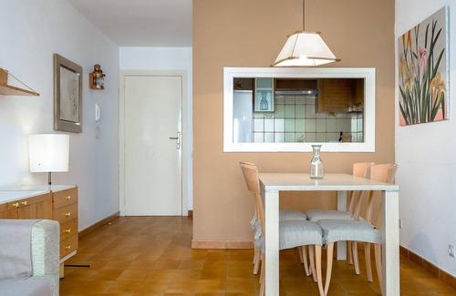 Port de la Selva Apartment | LLANÇÀ 8 LATERAL - Apartamento con vistas al mar, parking y Wifi.